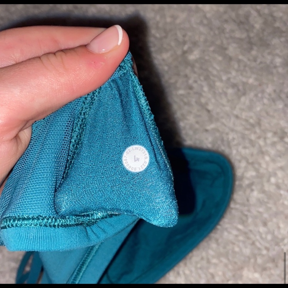 Lululemon free to be bra - Picture 3 of 3
